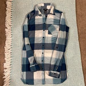 Rue21 flannel top.